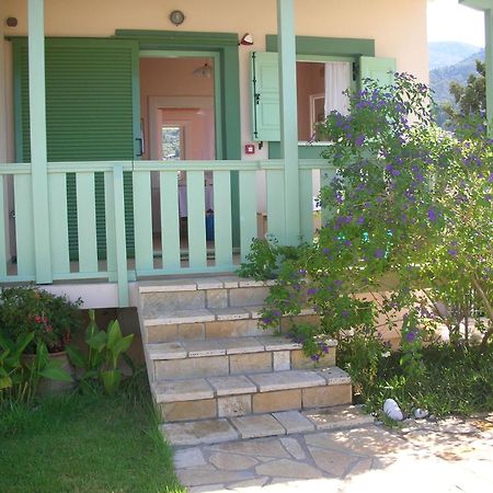 Deep Blue- Rosemary Sea View Apartment Áyios Nikítas Екстериор снимка