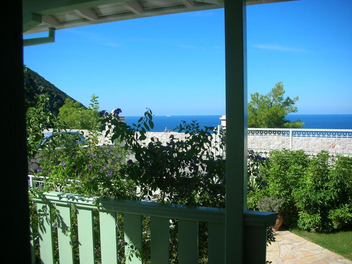 Deep Blue- Rosemary Sea View Apartment Áyios Nikítas Екстериор снимка