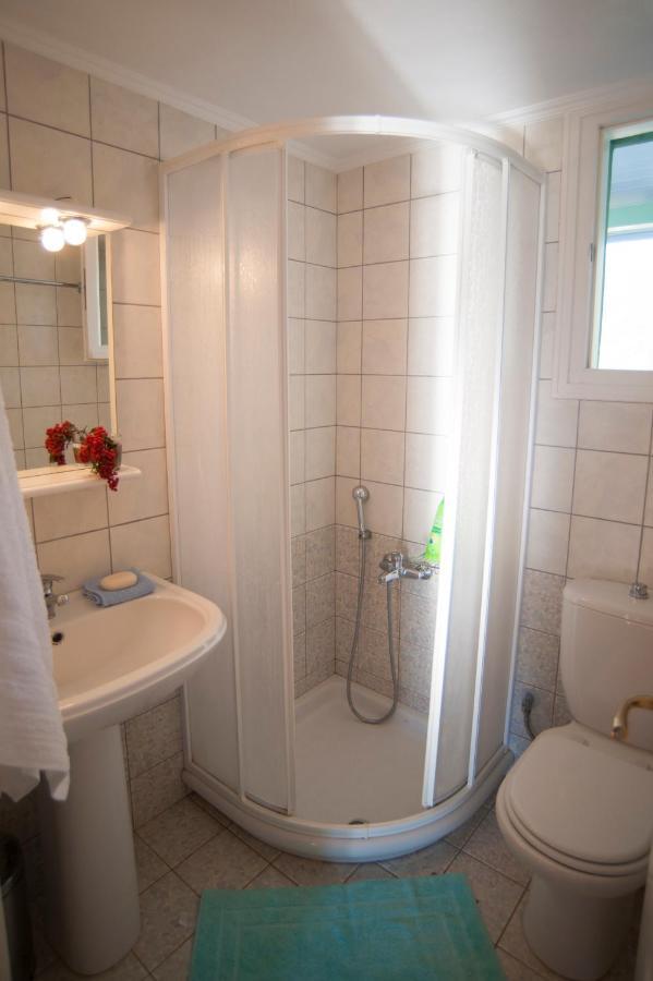 Deep Blue- Rosemary Sea View Apartment Áyios Nikítas Екстериор снимка