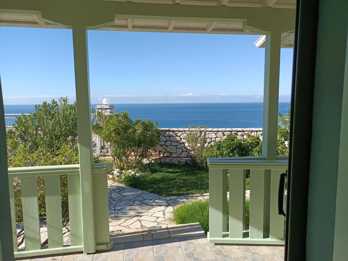Deep Blue- Rosemary Sea View Apartment Áyios Nikítas Екстериор снимка