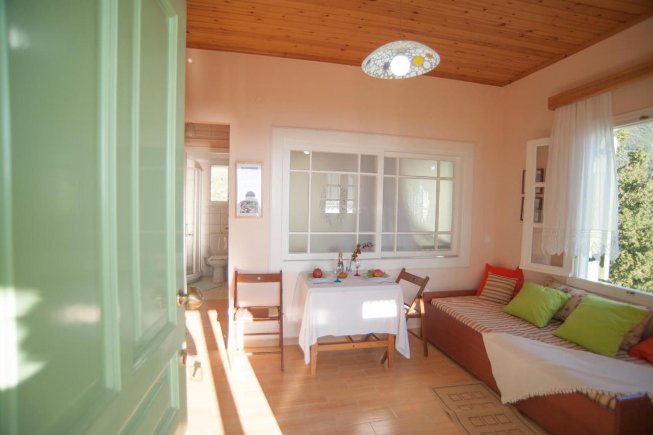 Deep Blue- Rosemary Sea View Apartment Áyios Nikítas Екстериор снимка